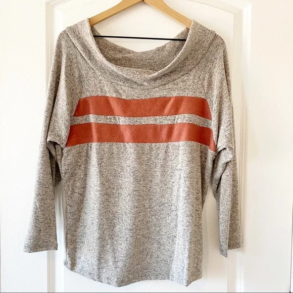 NWT EE:SOME varsity off the shoulder gray long sleeve shirt - Picture 3 of 8